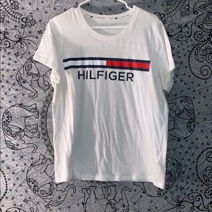 TOMMY HILFIGER TEE‼️